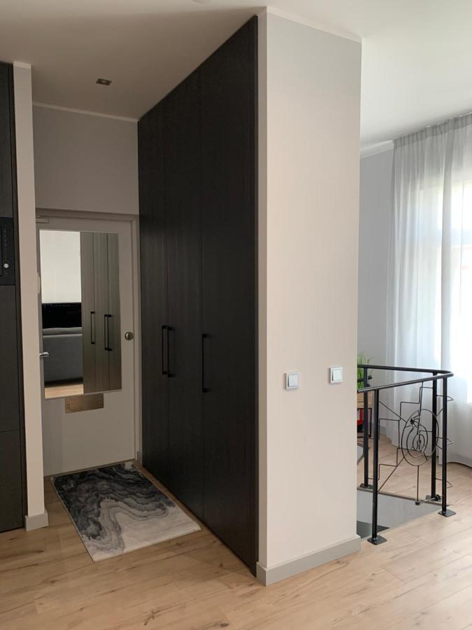 טאלין Zair Fireplace Apartments מראה חיצוני תמונה