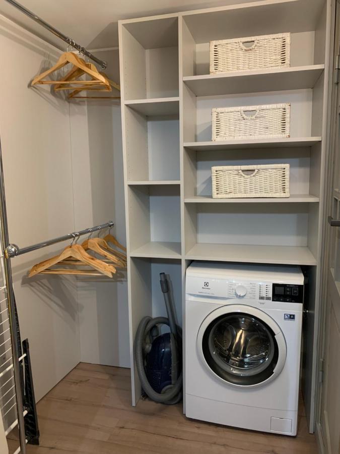 טאלין Zair Fireplace Apartments מראה חיצוני תמונה